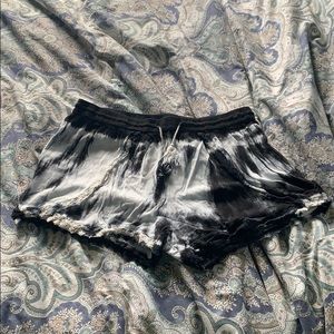 Spandex tie-dye shorts with tassel ties/lace trim